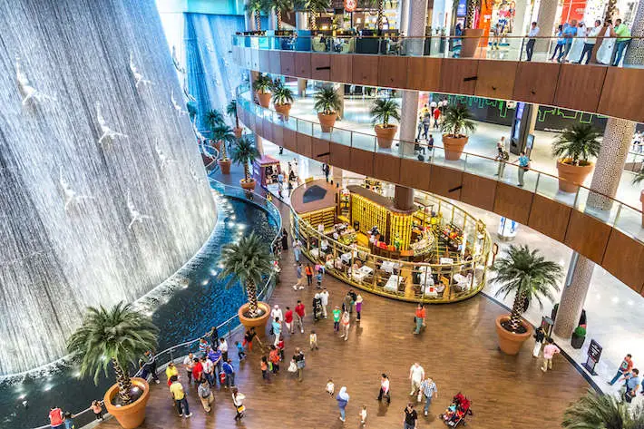 waterfall in dubai mall